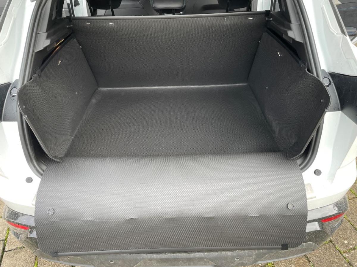 Die Ladekante und Stoßstange von Austral wird geschützt heute, morgen, übermorgen